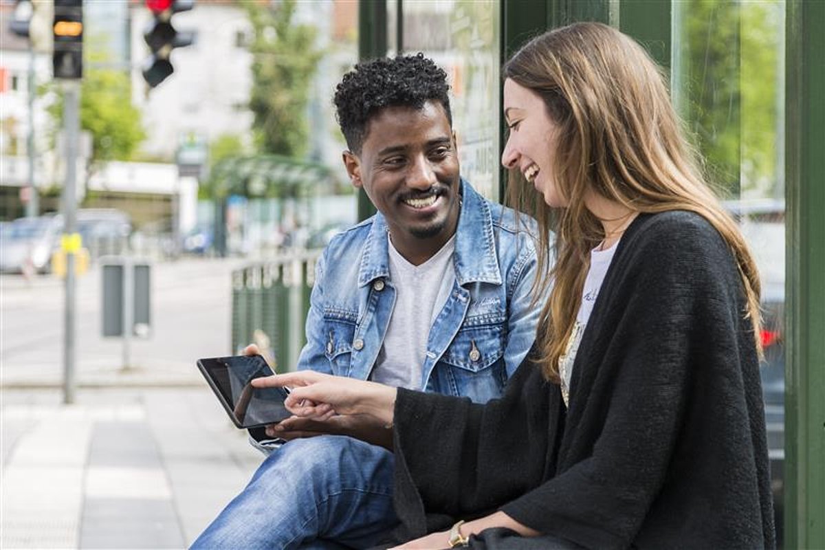  Mobilität für alle: Neue mehrsprachige Infos für Neuzugewanderte auf Integreat