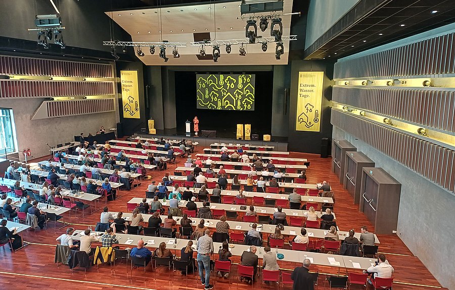Blick ins sitzende Publikum