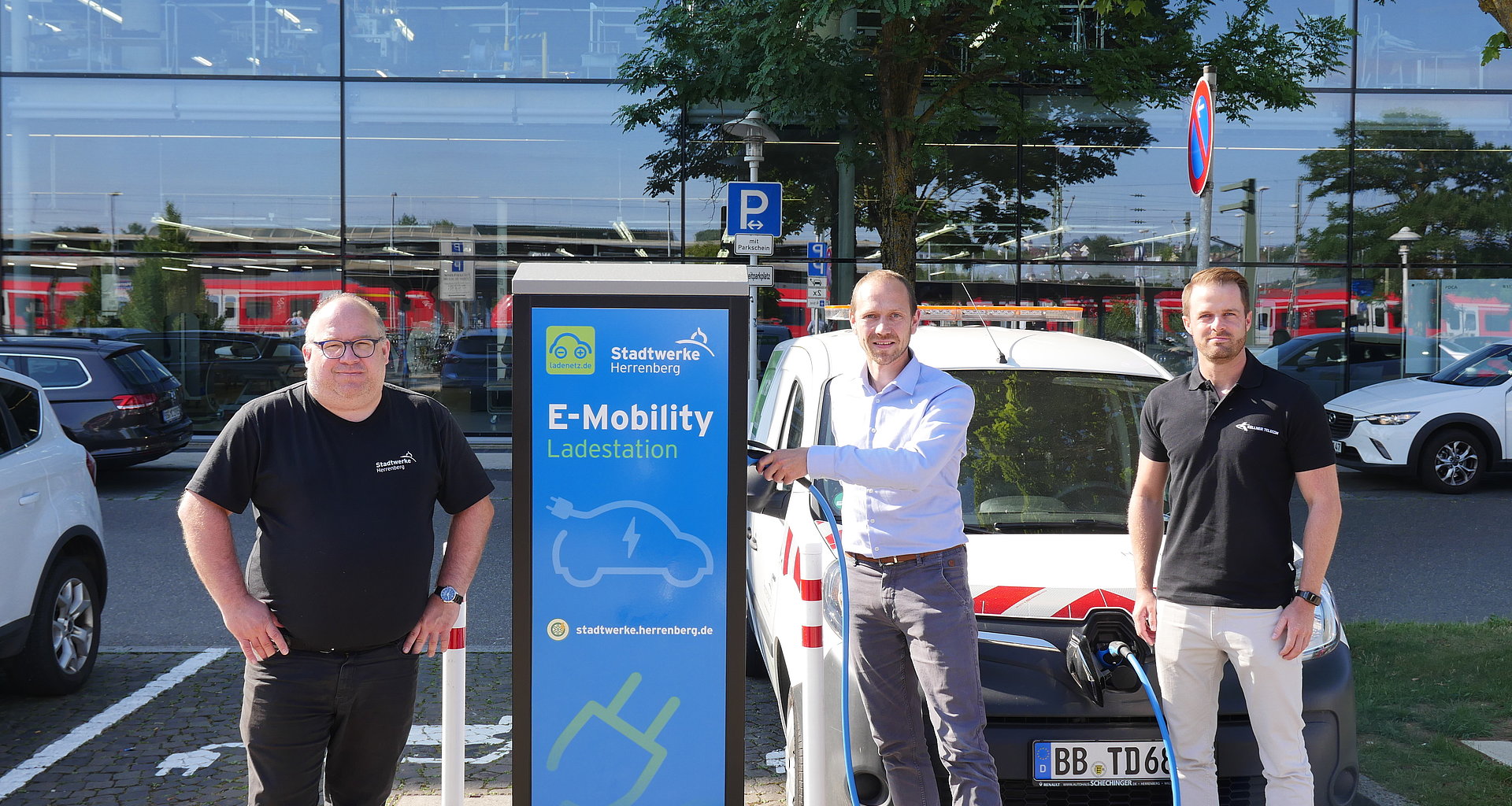 Einweihung der ersten Ladestation 
