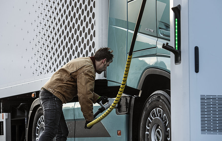 Link auf Faktencheck E-Lkw