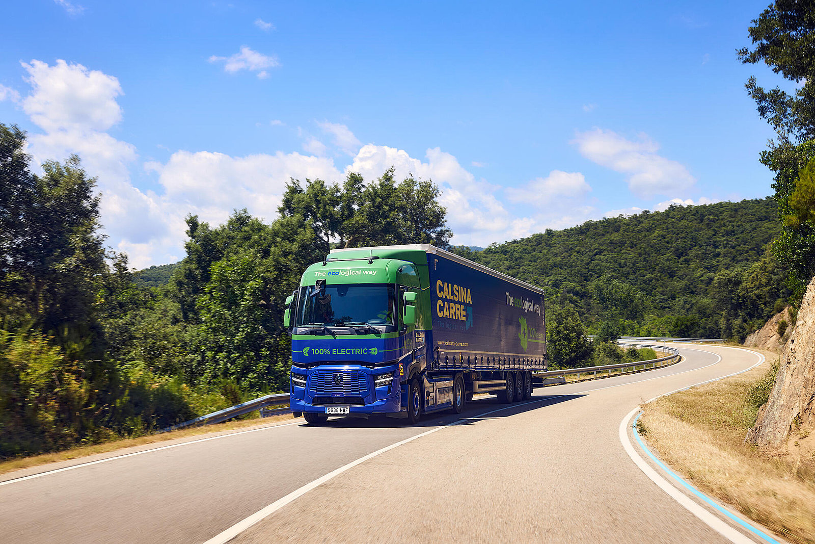 Elektro-Lkw auf Autobahn
