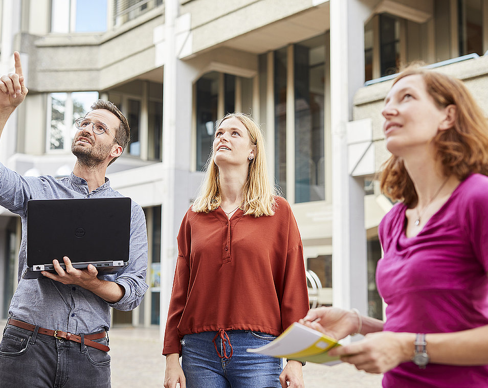 Link zu Hintergrundinformationen zur Nutzersensibilisierung in Schulen und Kitas
